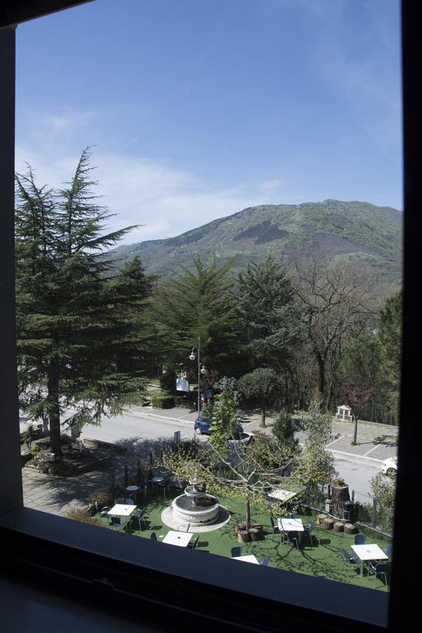 Ristorante Albergo Gerardo Di Masi Caposele Esterno foto