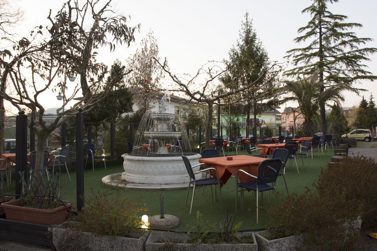 Ristorante Albergo Gerardo Di Masi Caposele Esterno foto